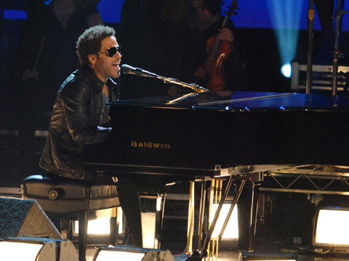 Lenny Kravitz performs