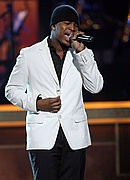 Ne-Yo performs at the â€˜08 BET Honors
