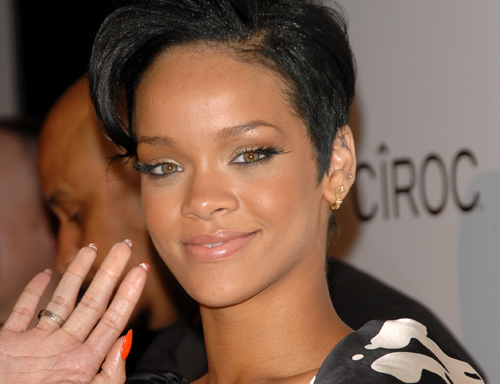 RIHANNA IN POST-GRAMMY CAR ACCIDENT