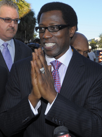 WESLEY SNIPES ACQUITTED OF TAX FRAUD