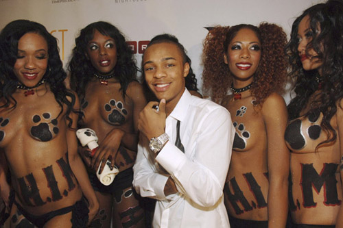 bow wow hot. Bow Wow still is active and