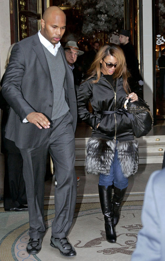 Beyonce leaving Hotel Meurice in Paris