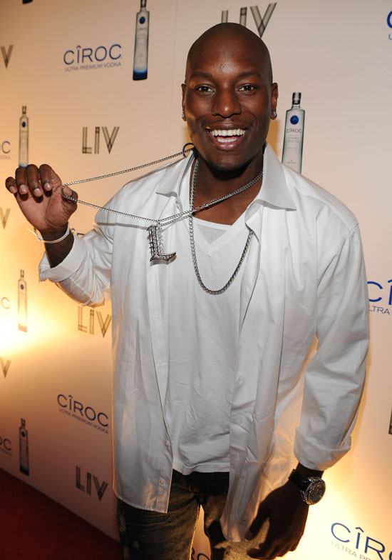Tyrese // New Years Eve 2009 Party at Fontainebleau in Miami