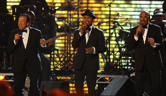 Smokey Robinson, Ne-Yo and Duke Fakir // 2009 Grammy Awards Show