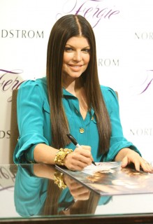Fergie // Nordstrom Autograph Signing at The Grove