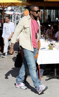 Kanye West in Los Angeles (Mar. 1st 2009)