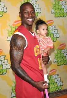 Tyrese and his daughter // 2009 Kids Choice Awards Red Carpet