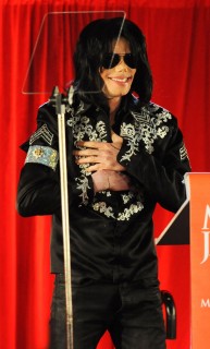 Michael Jackson's big concert announcement in London (Mar. 5th 2009)