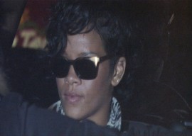 Rihanna // leaving Coco Deville in Hollywood (Mar. 10th 2009)