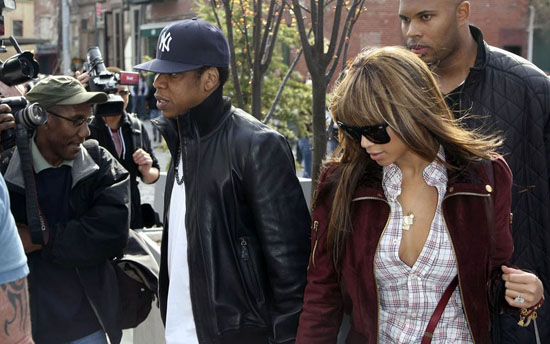 Beyonce and Jay-Z // Lunch in NYC (Apr 5th 2009)