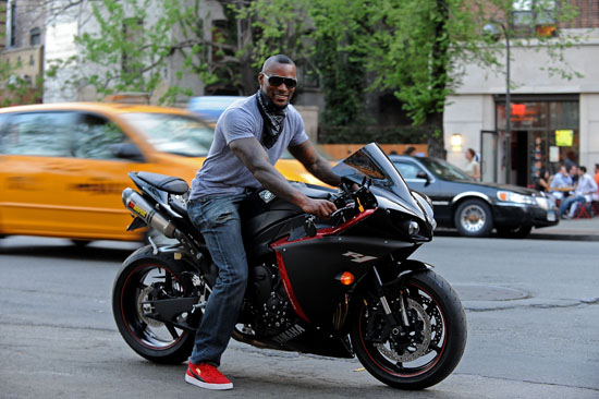 Tyson Beckford in Manhattan (Apr. 28th 2009)