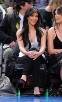 Kim Kardashian & Britney Gastineau // Knicks vs. Pistons Game (Apr. 8th 2009)