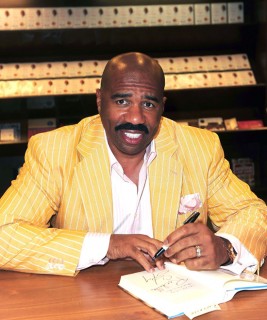 Steve Harvey // "Act Like a Lady, Think Like a Man" Book Signing