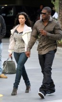 Reggie Bush & Kim Kardashian outside of the Staples Center at the Lakers/Nuggets game (May 27th 2009)