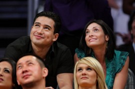 Mario Lopez & his girlfriend at Lakers/Rockets game (May 4th 2009)