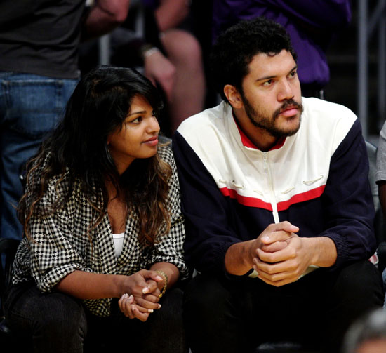 M.I.A. & Ben Brewer at Lakers/Nuggets Playoff game in Los Angeles (May 27th 2009)