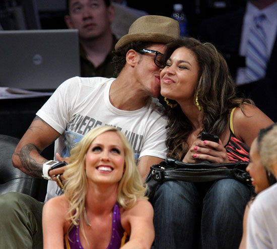 Steph Jones & Jordin Sparks at the Lakers/Rockets game (May 6th 2009)