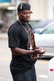 50 Cent on the set of HBO\'s Entourage in Los Angeles (June 12th 2009)