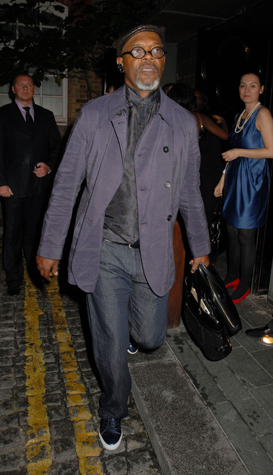 Samuel L. Jackson arriving at London's Hakkasan Restaurant (June 10th 2009)
