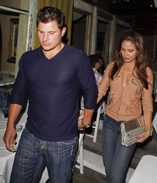 Nick Lachey & Vanessa Minnillo in West Hollywood (June 15th 2009)