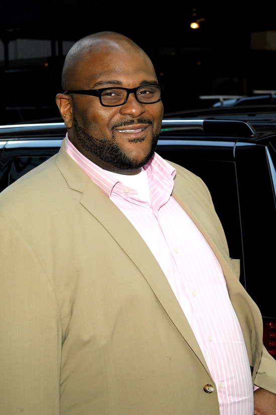 Ruben Studdard outside MTV studios in NYC (June 15th 2009)