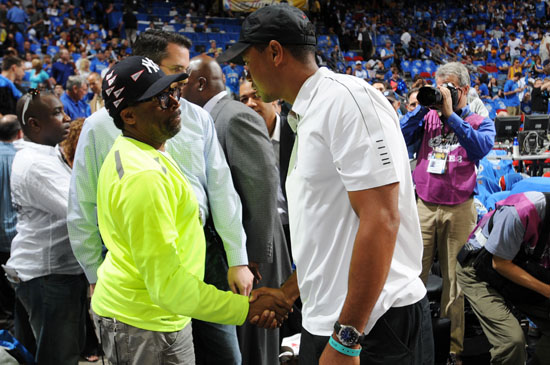 Spike Lee & Tiger Woods // NBA Finals 2009 Game 3 (Magic vs. Lakers) in Orlando, FL (Jun 9th 2009)