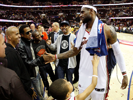 Jay-Z & Lebron James courtside at Cavaliers/Magic game (May 28th 2009)