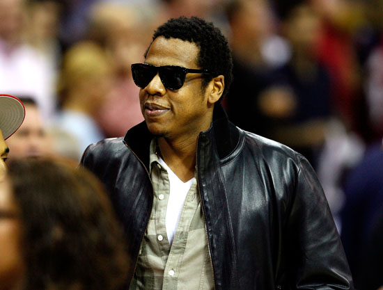 Jay-Z courtside at Cavaliers/Magic game (May 28th 2009)