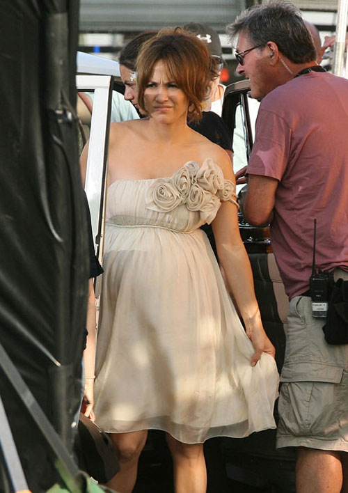 Jennifer Lopez on the set of The Back-Up Plan in Los Angeles (June 17th 2009)