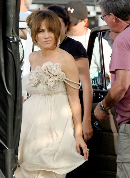 Jennifer Lopez on the set of The Back-Up Plan in Los Angeles (June 17th 2009)