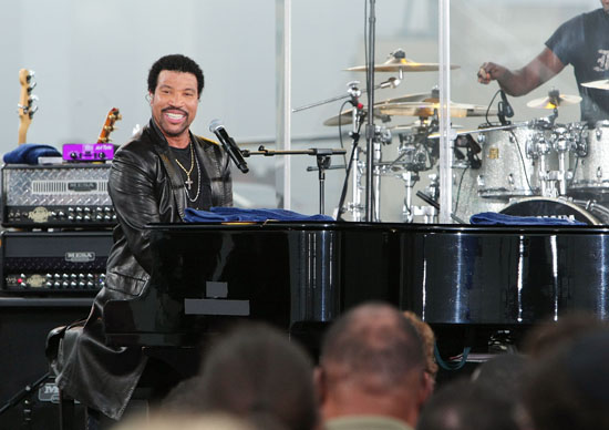 Lionel Richie // CBS' The Early Show (June 12th 2009)