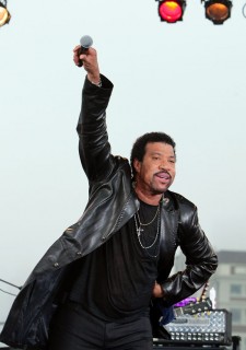 Lionel Richie // CBS\' The Early Show (June 12th 2009)