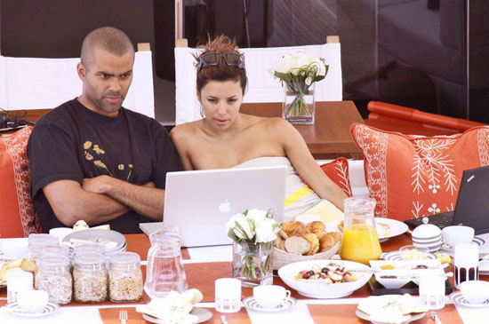 Tony Parker & Eva Longoria on Vacation in St. Tropez (June 2009)