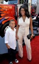 Nia Long & her son Massai // Transformers 2: Revenge of the Fallen premiere in Hollywood