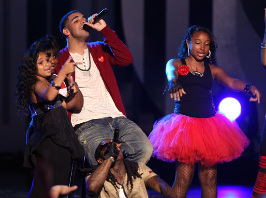 Drake & Lil' Wayne performing at the 2009 BET Awards