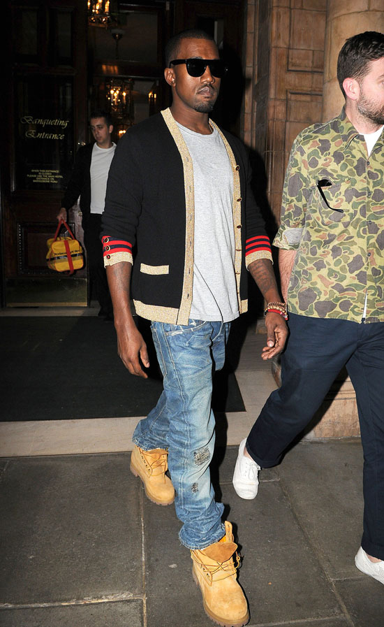 Kanye West leaving his London hotel (July 5th 2009)