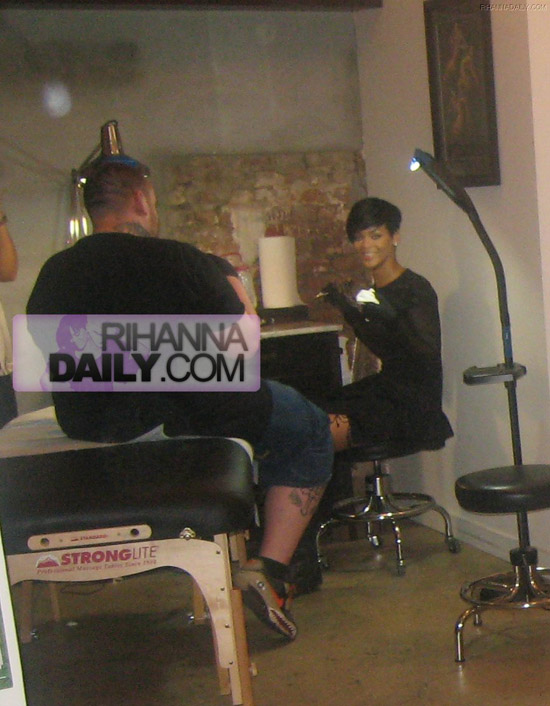 Rihanna taking tattoo lessons at East Side Ink in NYC (July 1st 2009)