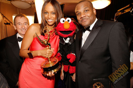 Tyra Banks and Kevin Clash (voice of Elmo) // 2009 Daytime Emmy Awards