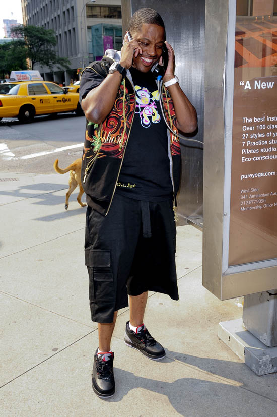 Mason Betha aka Mase spotted in Manhattan, New York City (August 4th 2009)