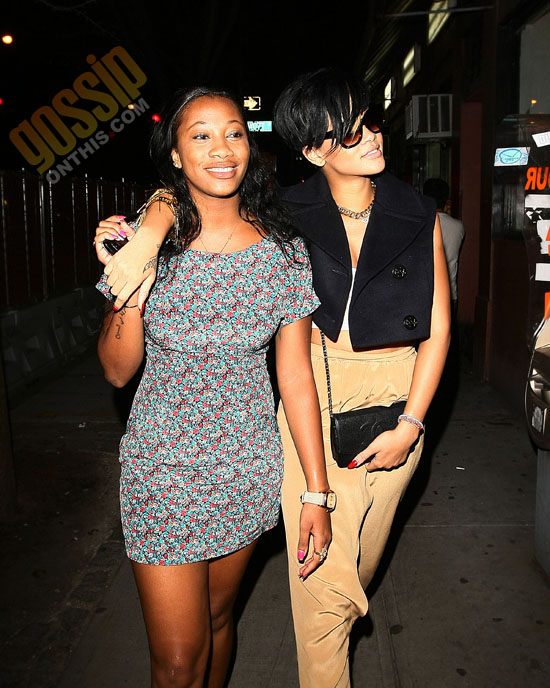 Rihanna and her friend/assistant Melissa Ford on their way to a Bar in NYC (August 25th 2009)