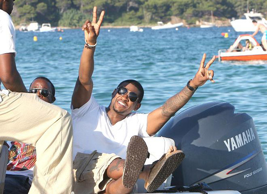 Usher at La Voile Rouge Beach in St. Tropez, France (August 22nd 2009)