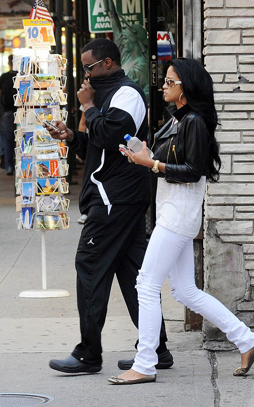Diddy and Cassie out together in uptown New York City (September 14th 2009)
