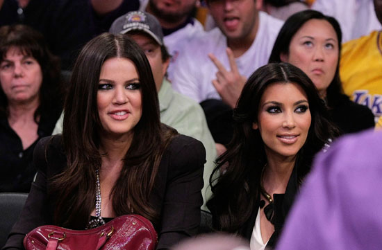 Khloe and Kim Kardashian // Los Angeles Lakers vs. Los Angeles Clippers Basketball Game (October 27th 2009)