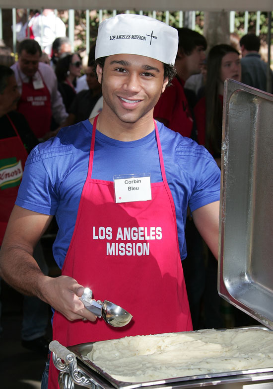 Corbin Bleu // Los Angeles Mission & Anne Douglas Center's Thanksgiving Meal for the Homeless