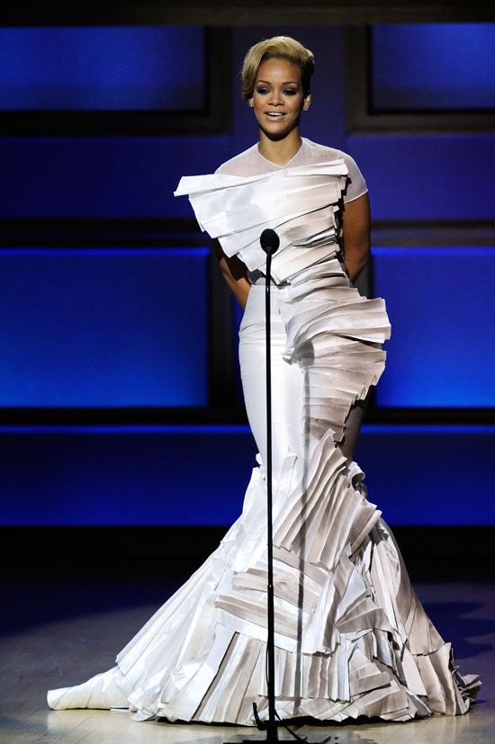Rihanna speaking // Glamour Magazine 2009 Women of the Year Awards