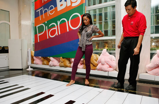 Keke Palmer visits FAO Schwarz on 5th Avenue in NYC