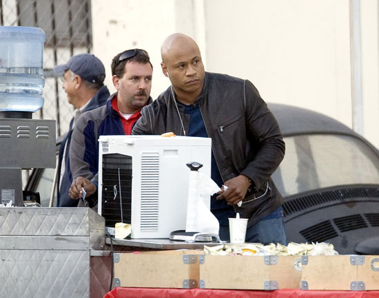 LL Cool J on the set of his show "NCIS: LA" in Los Angeles (November 4th 2009)