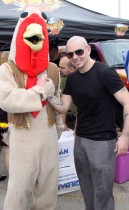 Pitbull & Mr. Turkey delivering Turkeys in Miami