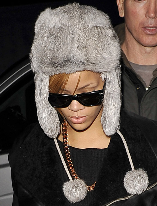 Rihanna (with a bump above her eye) leaving her hotel in London - November 15th 2009