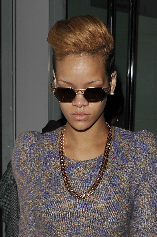 Rihanna outside her hotel in London, England - November 17th 2009